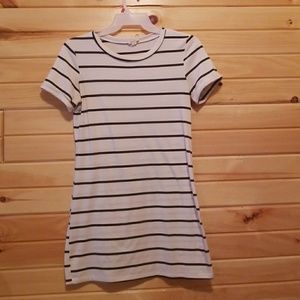 Black and white shirt dress